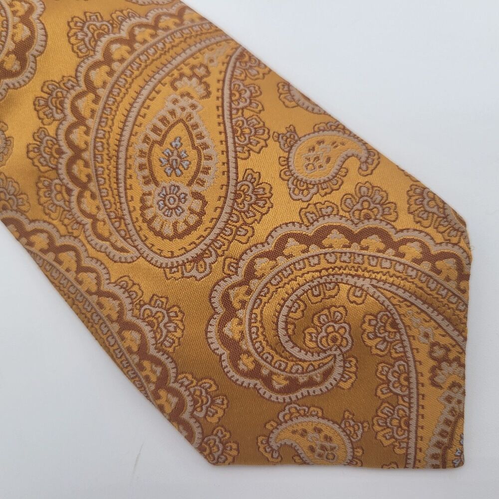 W.H. Belk Embroidered Tie Gold OS